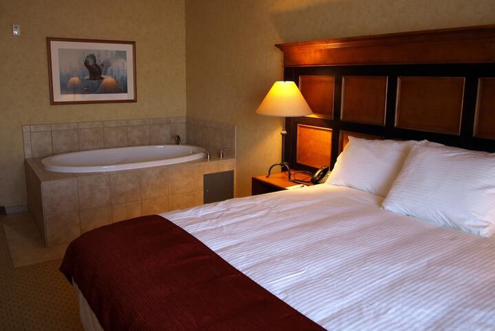 Room 8 of 14