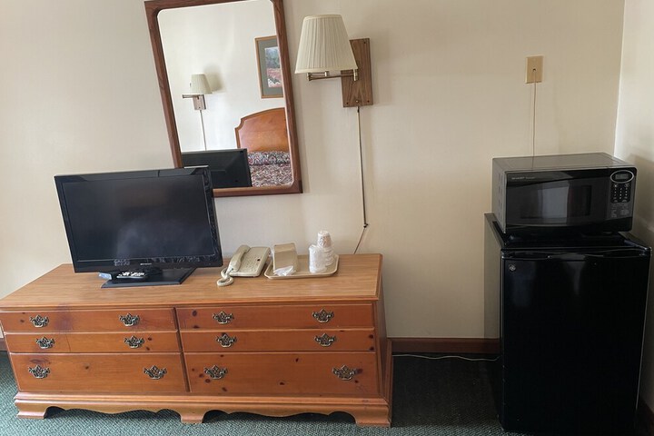 Room 14 of 32