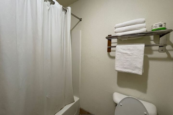 Room 13 of 15