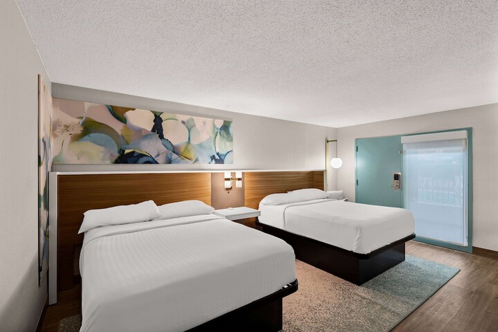 Wyndham Garden Ankeny / Des Moines