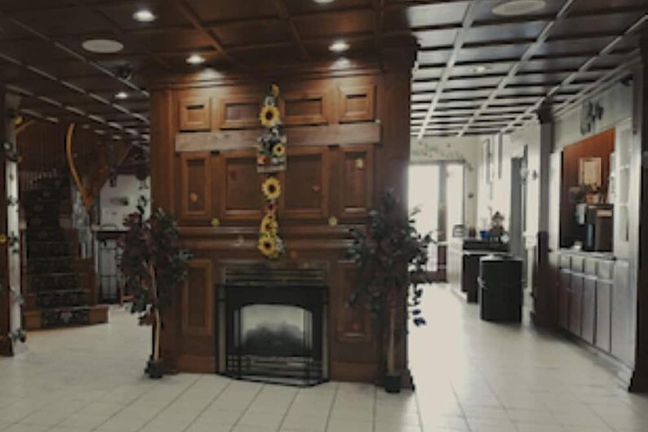 Hotel Interior 4 of 29