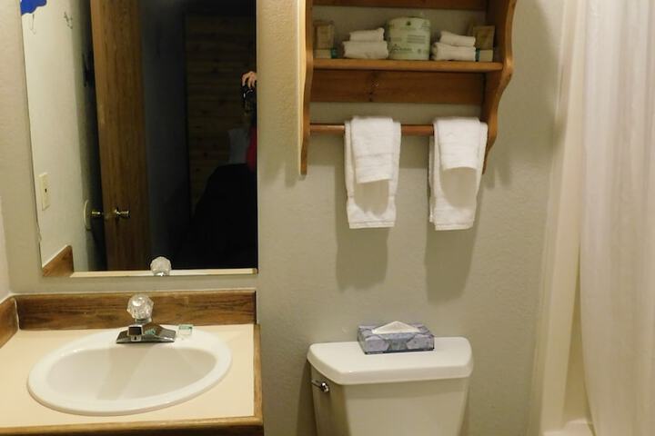 Room 15 of 33