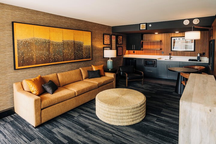 The Trail Hotel