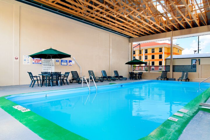 Pool 9 of 33