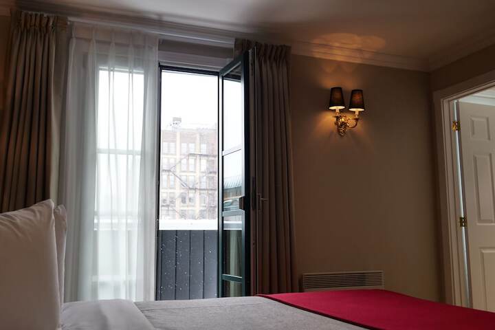 Room 11 of 47