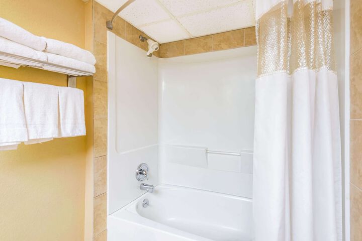 Ramada by Wyndham West Atlantic City