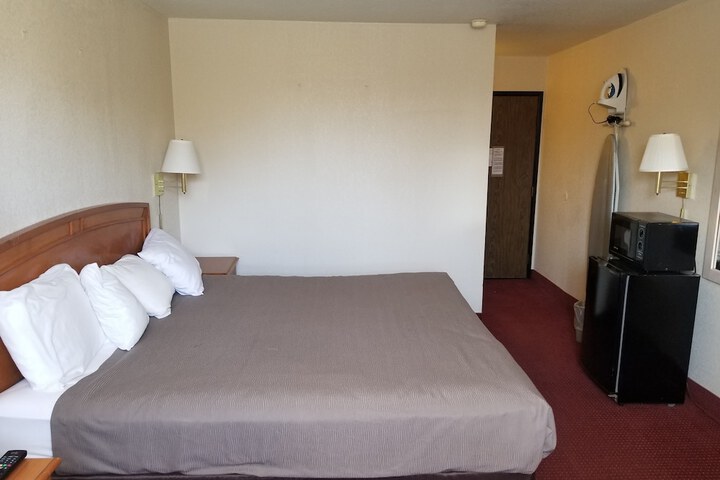 Americas Stay Inn