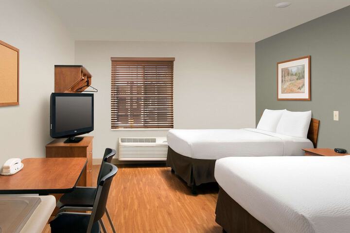 Room 33 of 40