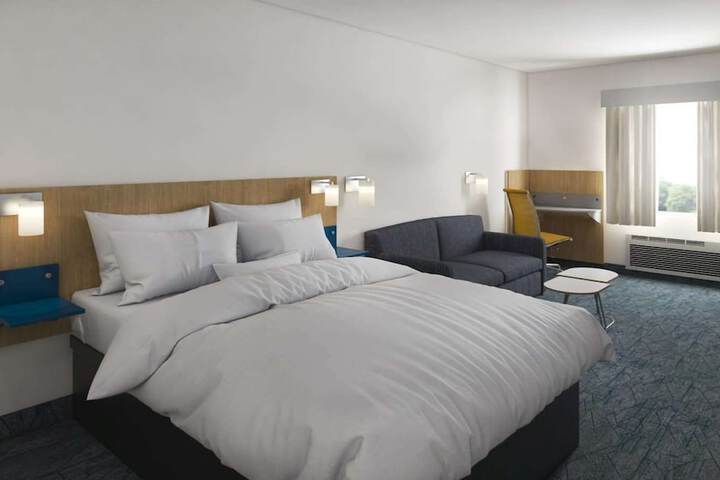 Room 17 of 42