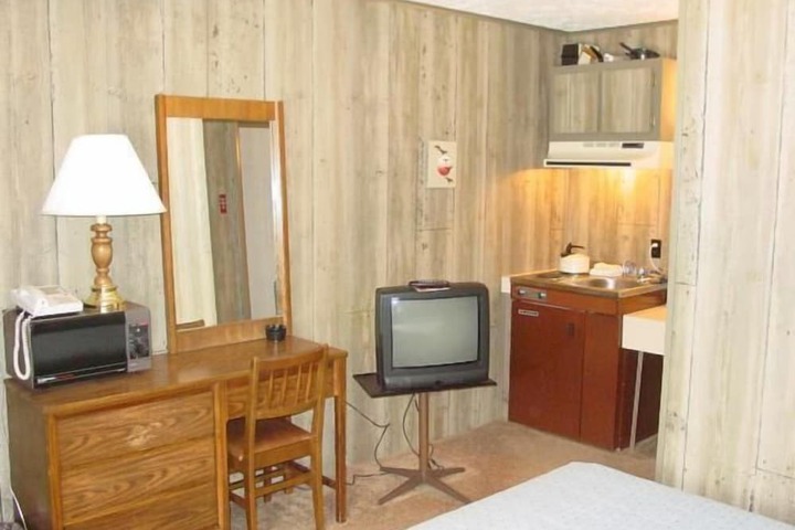 Room 43 of 95