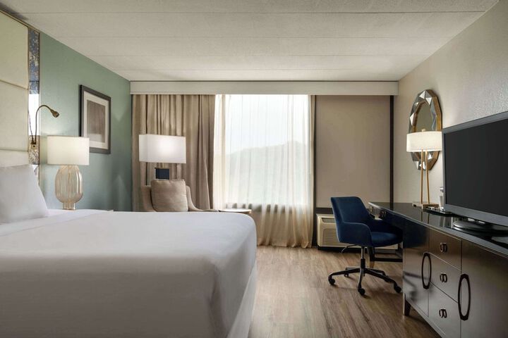 Room 8 of 20
