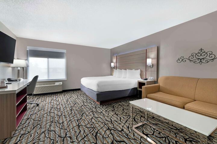 Room 15 of 43