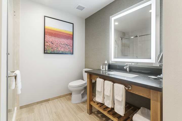 Room 15 of 21
