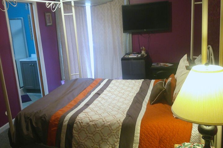 Room 72 of 154