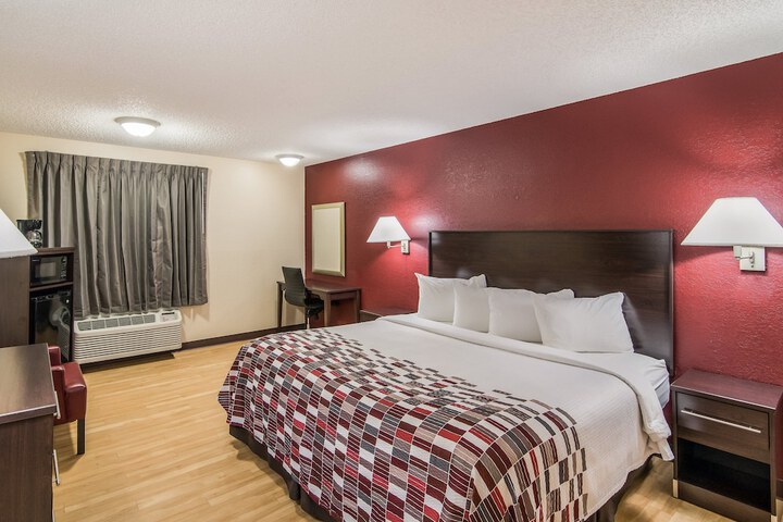 Room 11 of 39