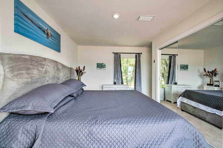 Remodeled Retreat on Homosassa River Canal!