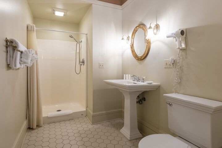White Springs Manor a Belhurst Property