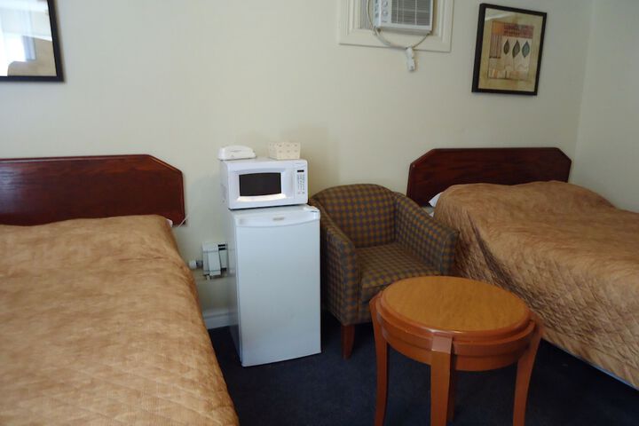 Room 19 of 34