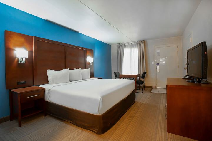 Room 18 of 35