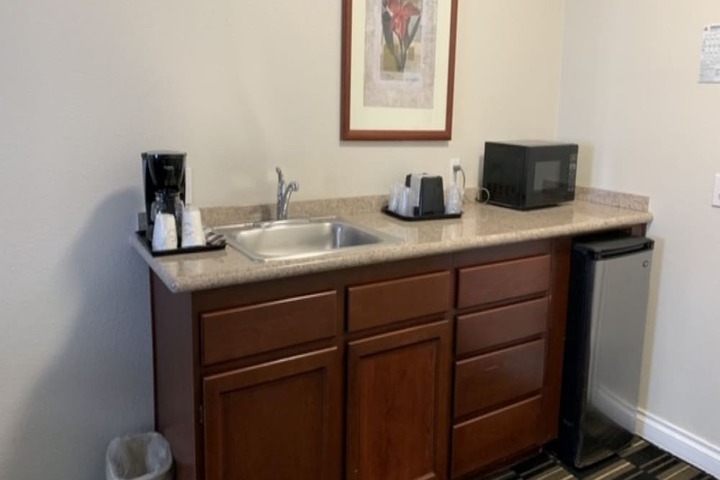 The Hotel Oceanside