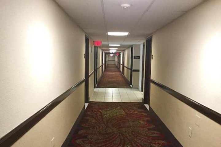Ballroom/Hall 29 of 37