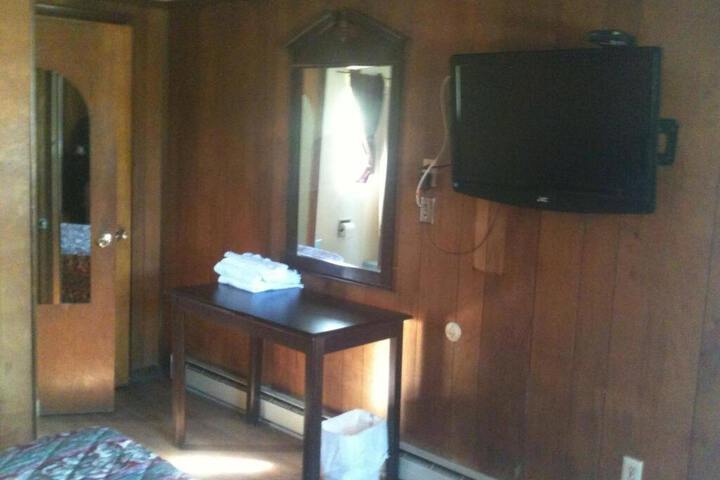 HUNTINGDON INN