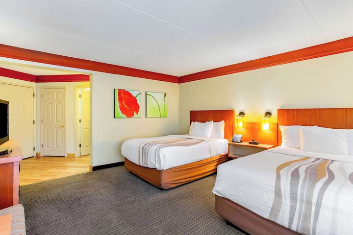 Room 27 of 45