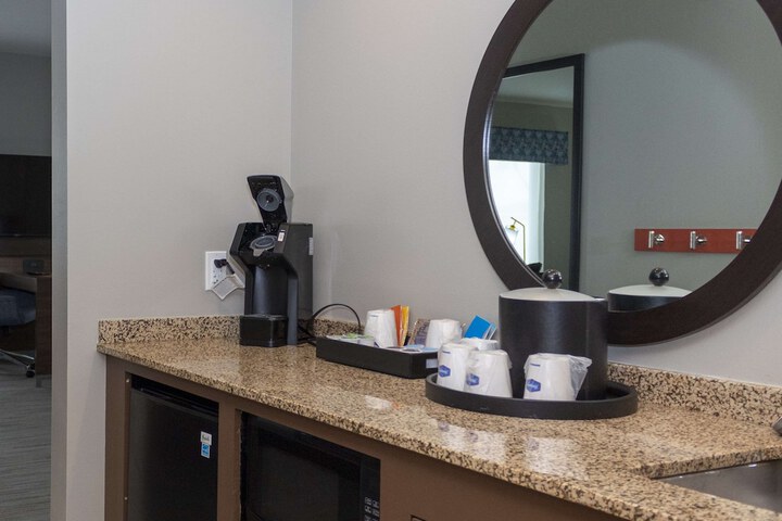 Hampton Inn & Suites Riverton