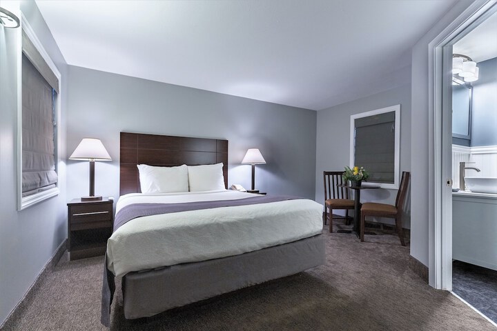 Mt Madison Inn & Suites
