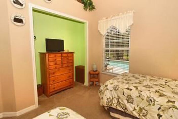 BRAND NEW 4 Bedroom Holiday home by Follow the sun vacation Rentals