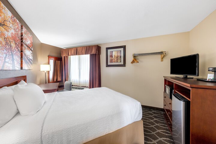 Room 10 of 26