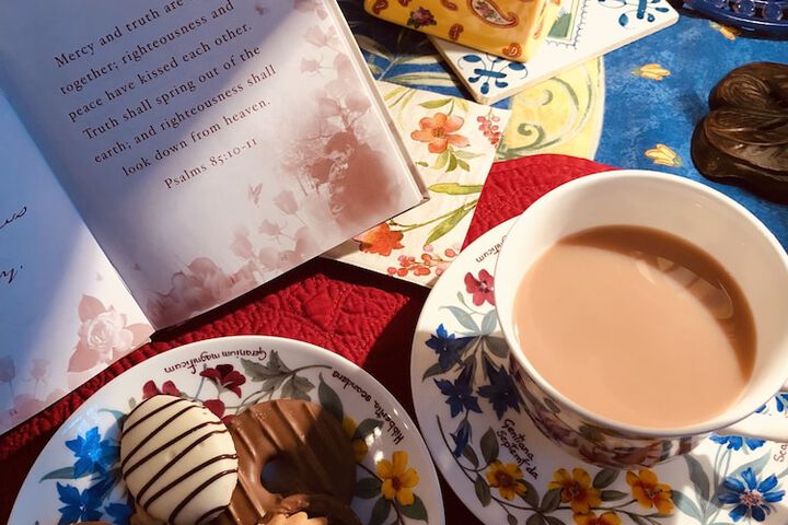 PRINCESS ANNE BOOK LOVERS INN