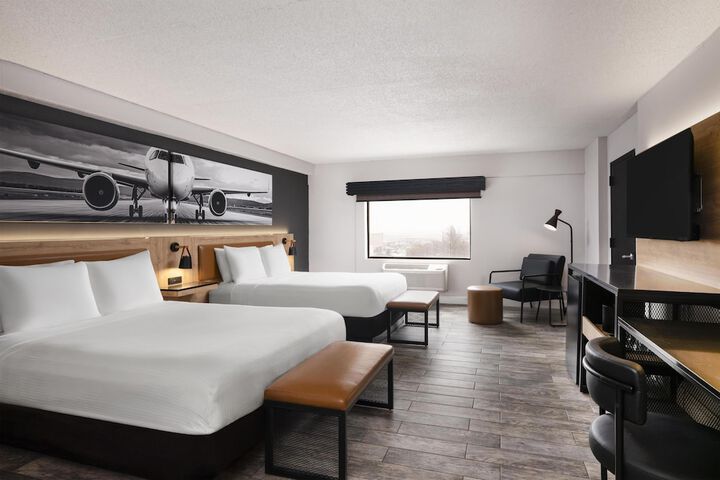 Aiden by Best Western Newark Airport