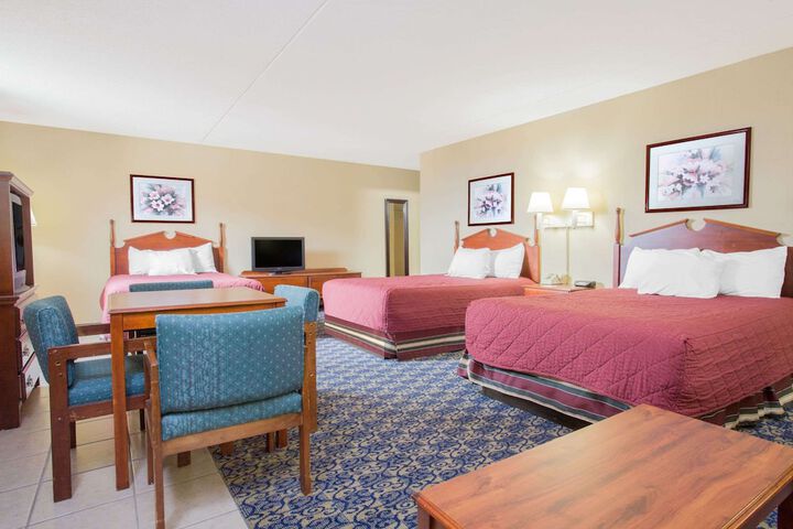 Room 16 of 34