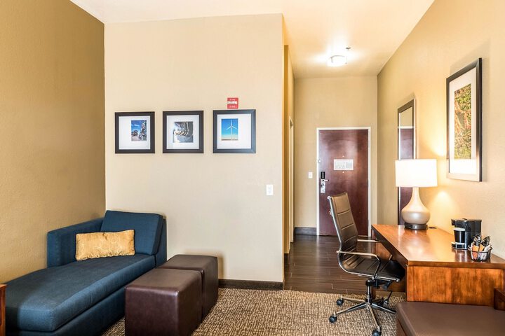 Room 15 of 40