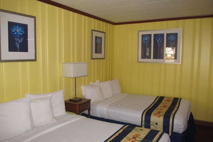 Room 33 of 59