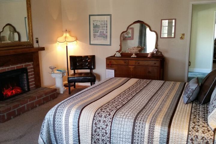 Room 17 of 71