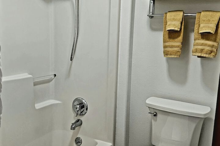Room 43 of 72