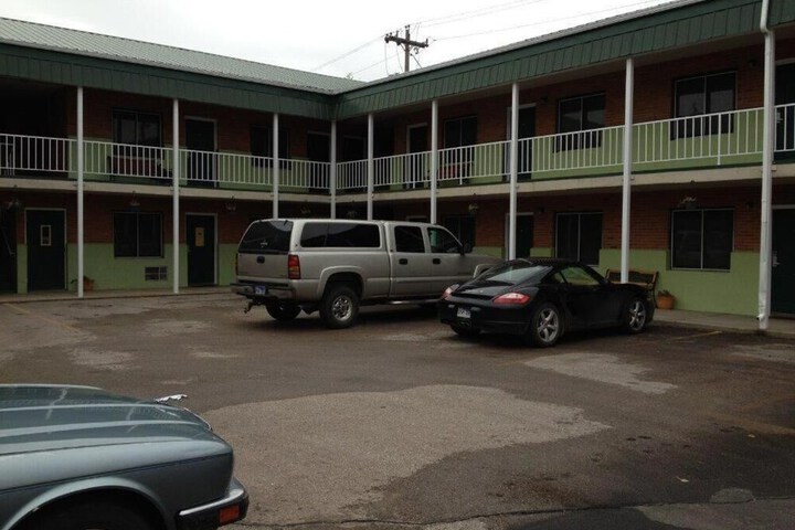 Property Grounds 21 of 21