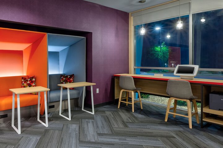Tru by Hilton Comstock Park Grand Rapids