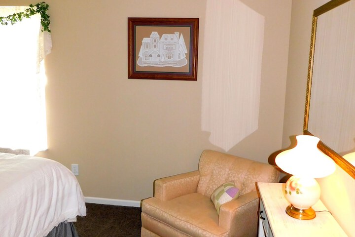 Evonnes Sharing House