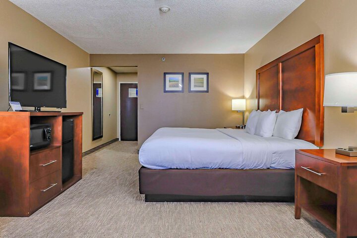 Room 18 of 23