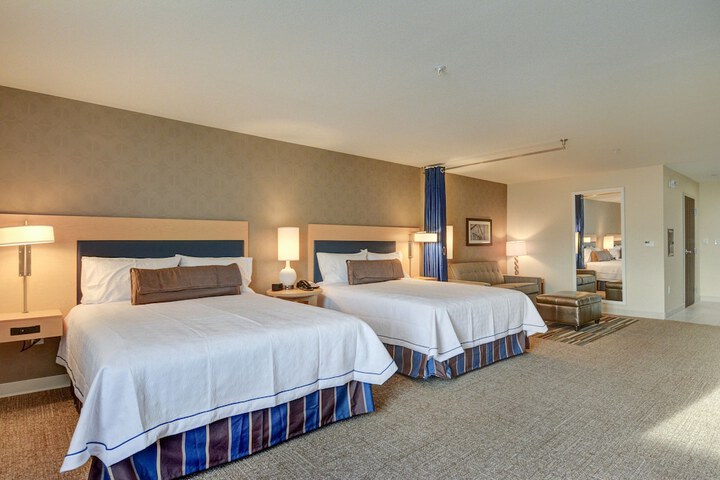 Room 15 of 38