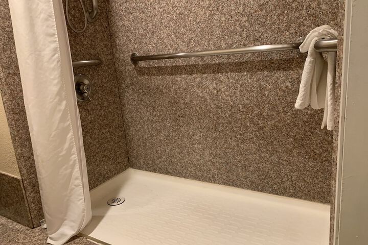 Room 30 of 49