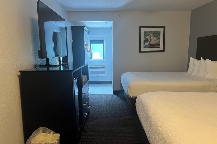 Best Western Lakewinds