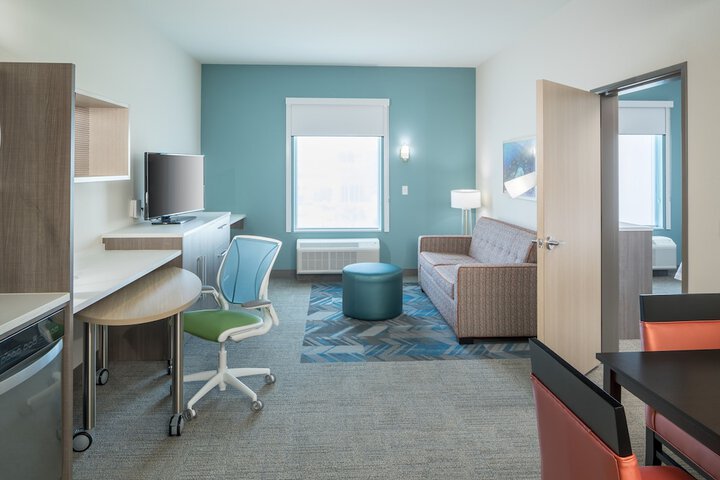 Room 52 of 69