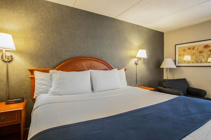 Room 16 of 30