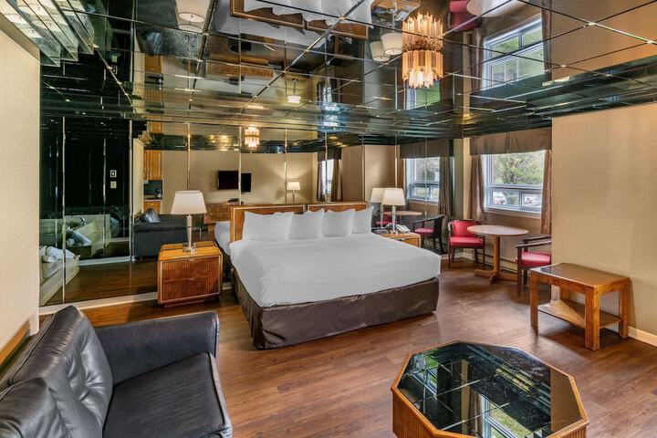 Econo Lodge Montreal-Brossard