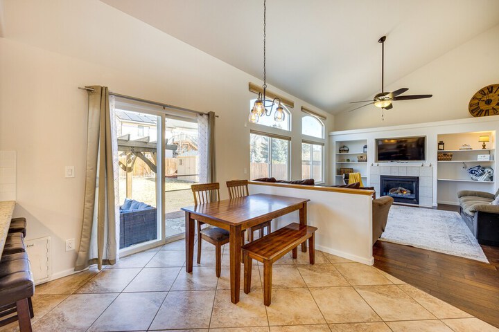 Colorado Vacation Rental w / Private Hot Tub
