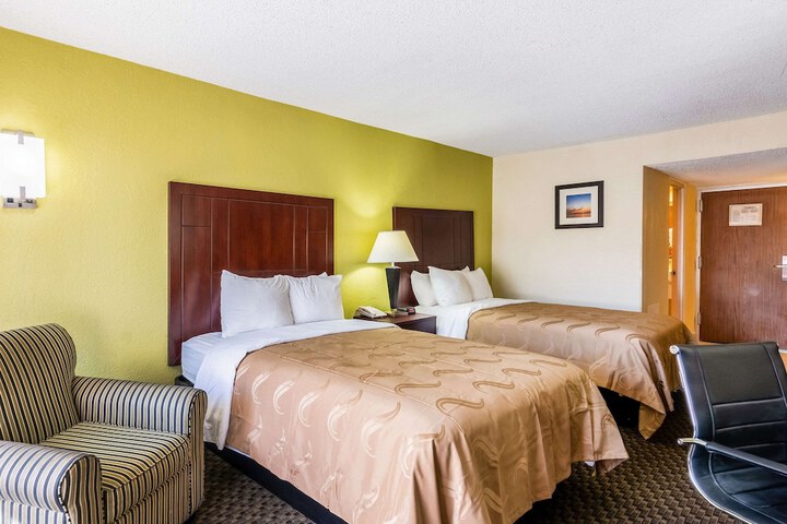 Room 18 of 26